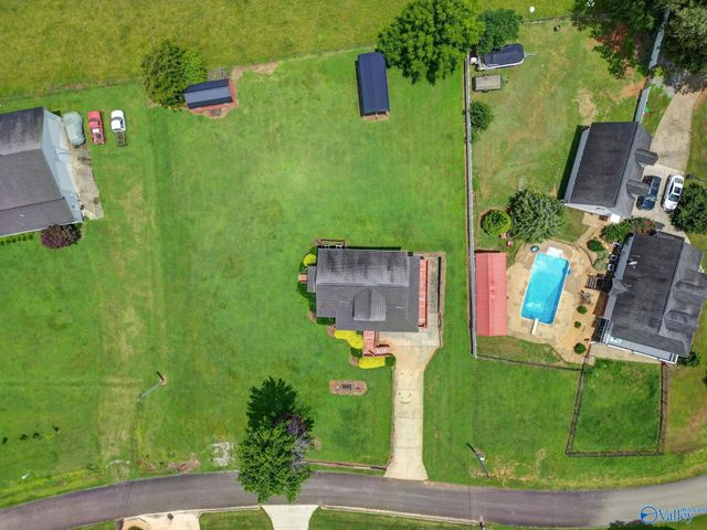 17935 Lakeside Estates Road, Athens, AL 35614