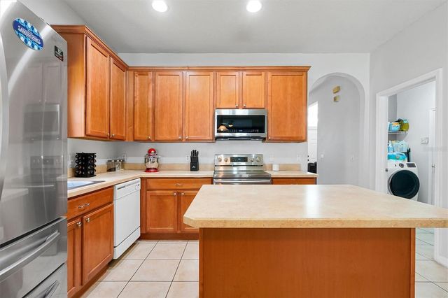 2165 CONTINENTAL STREET, St Cloud, FL 34769