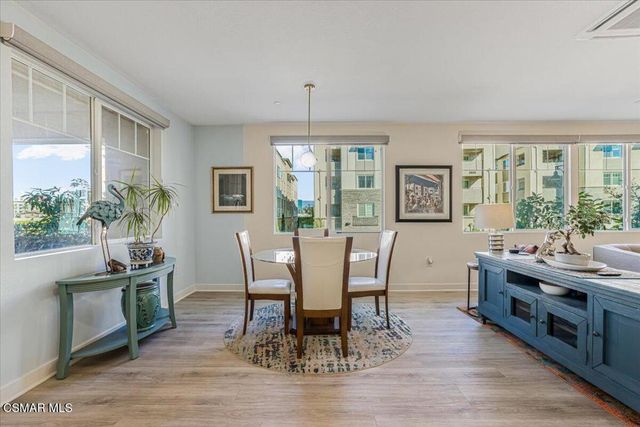 2870 Wagon Wheel Road 203, Oxnard, CA 93036