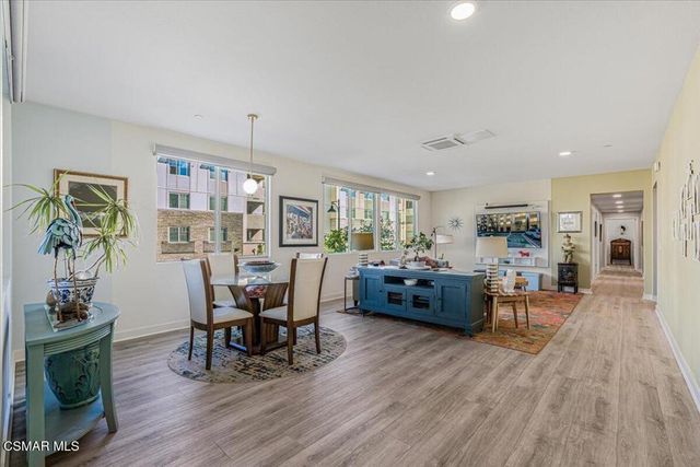 2870 Wagon Wheel Road 203, Oxnard, CA 93036