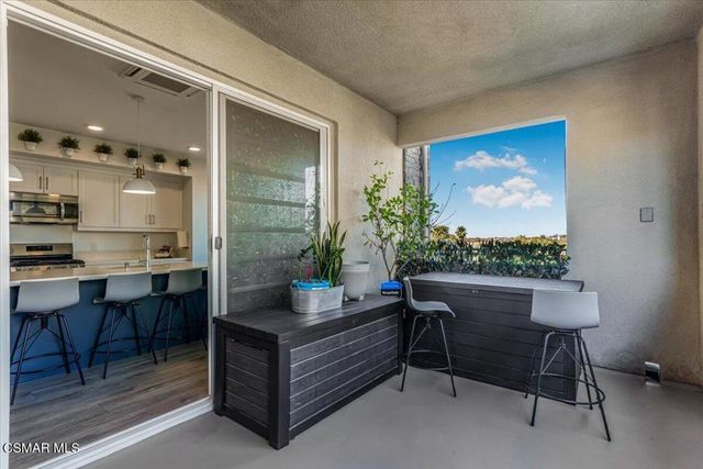 2870 Wagon Wheel Road 203, Oxnard, CA 93036