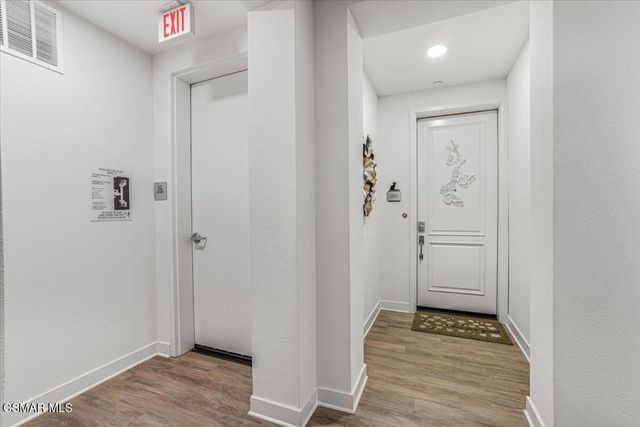 2870 Wagon Wheel Road 203, Oxnard, CA 93036