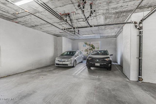 2870 Wagon Wheel Road 203, Oxnard, CA 93036