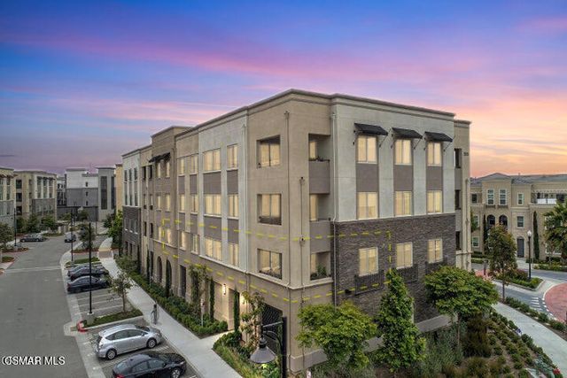 2870 Wagon Wheel Road 203, Oxnard, CA 93036