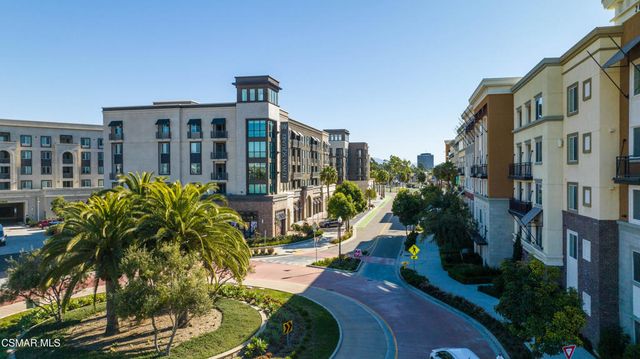 2870 Wagon Wheel Road 203, Oxnard, CA 93036