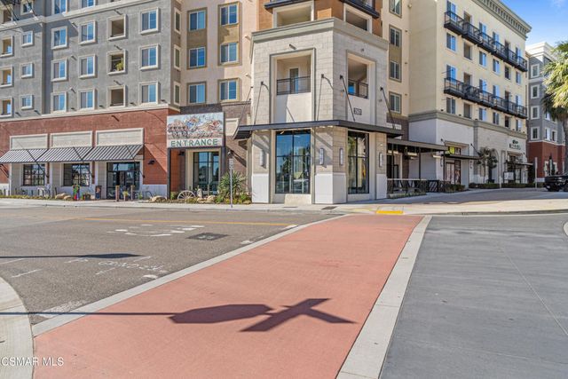 2870 Wagon Wheel Road 203, Oxnard, CA 93036