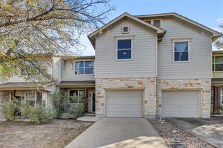 512 Eberhart LN 1207, Austin, TX 78745