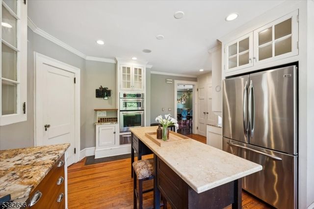 31 Hamilton Rd, Morristown Town, NJ 07960