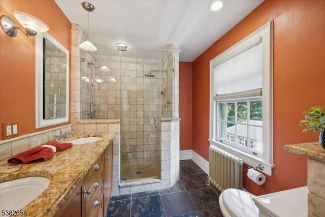 31 Hamilton Rd, Morristown Town, NJ 07960