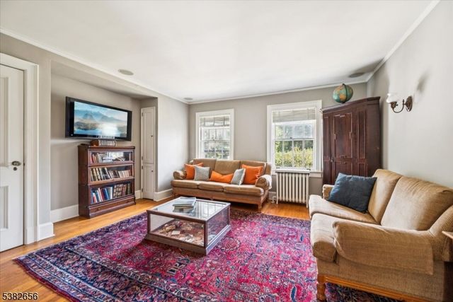 31 Hamilton Rd, Morristown Town, NJ 07960