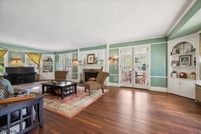 31 Hamilton Rd, Morristown Town, NJ 07960