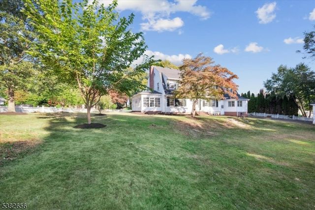 31 Hamilton Rd, Morristown Town, NJ 07960