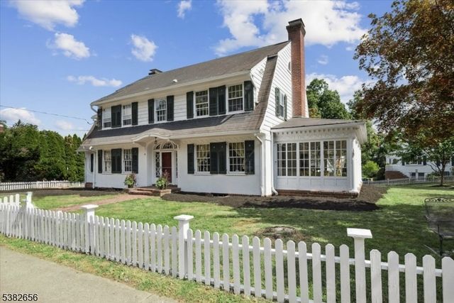 31 Hamilton Rd, Morristown Town, NJ 07960