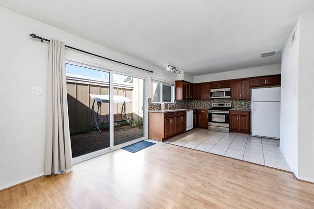 11609 Village Place Drive, Houston, TX 77077