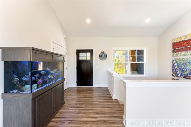 17940 Cove Street, Spring Lake, MI 49456