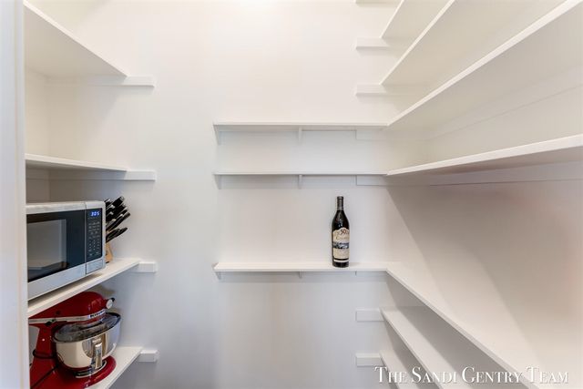17940 Cove Street, Spring Lake, MI 49456
