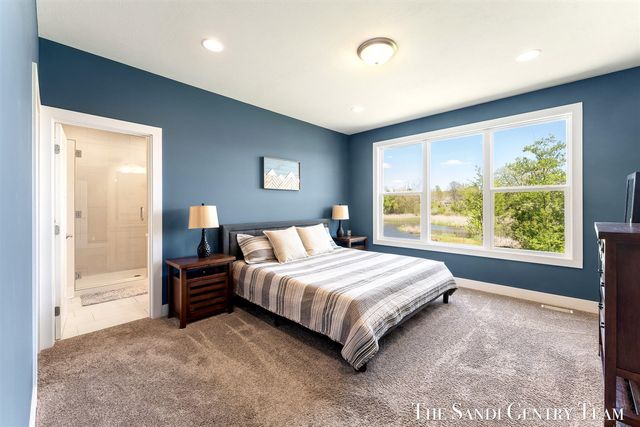 17940 Cove Street, Spring Lake, MI 49456