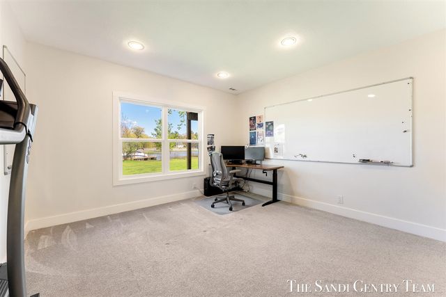 17940 Cove Street, Spring Lake, MI 49456