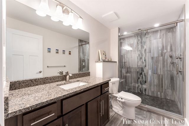 17940 Cove Street, Spring Lake, MI 49456