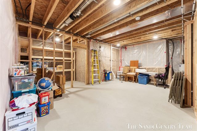 17940 Cove Street, Spring Lake, MI 49456