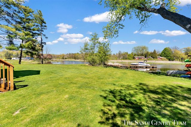 17940 Cove Street, Spring Lake, MI 49456