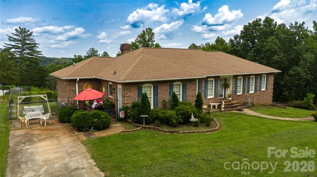 100 Oakridge Drive, Morganton, NC 28655