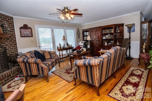 100 Oakridge Drive, Morganton, NC 28655