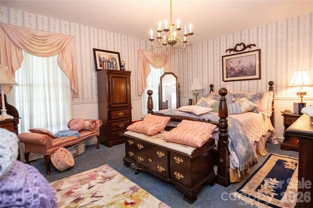100 Oakridge Drive, Morganton, NC 28655