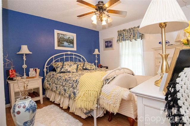 100 Oakridge Drive, Morganton, NC 28655