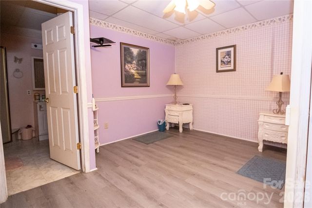 100 Oakridge Drive, Morganton, NC 28655