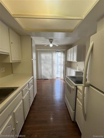 25006 Chambley Drive, Southfield, MI 48034