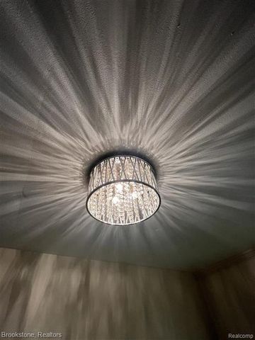 25006 Chambley Drive, Southfield, MI 48034