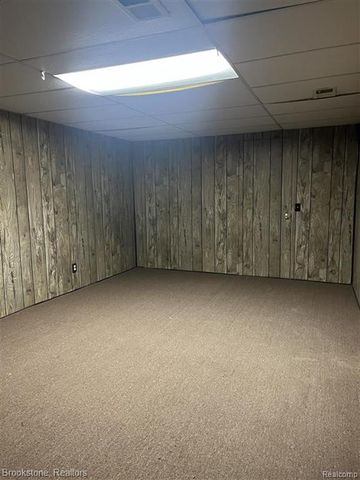 25006 Chambley Drive, Southfield, MI 48034