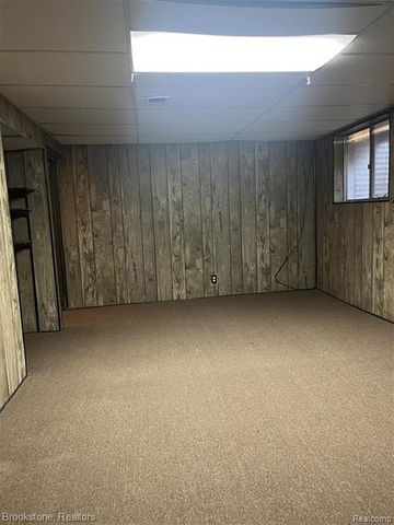 25006 Chambley Drive, Southfield, MI 48034