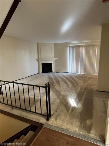 25006 Chambley Drive, Southfield, MI 48034