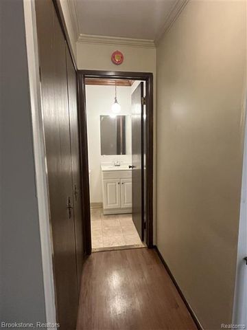 25006 Chambley Drive, Southfield, MI 48034