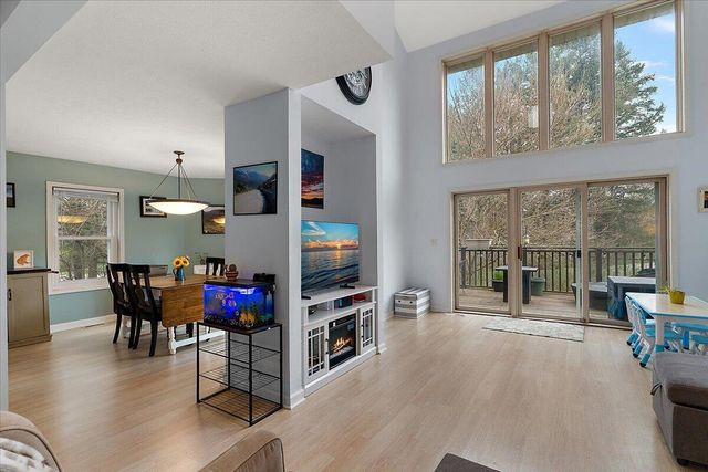 1491 Country Knoll Place, Saint Joseph, MI 49085