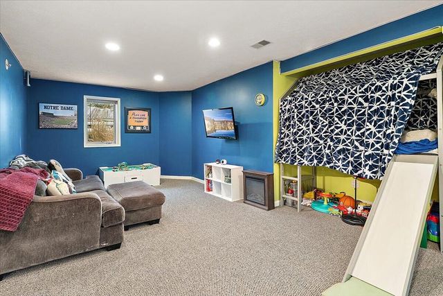 1491 Country Knoll Place, Saint Joseph, MI 49085