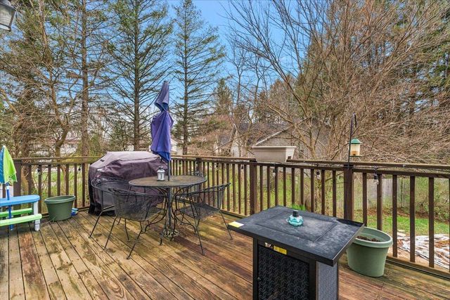 1491 Country Knoll Place, Saint Joseph, MI 49085