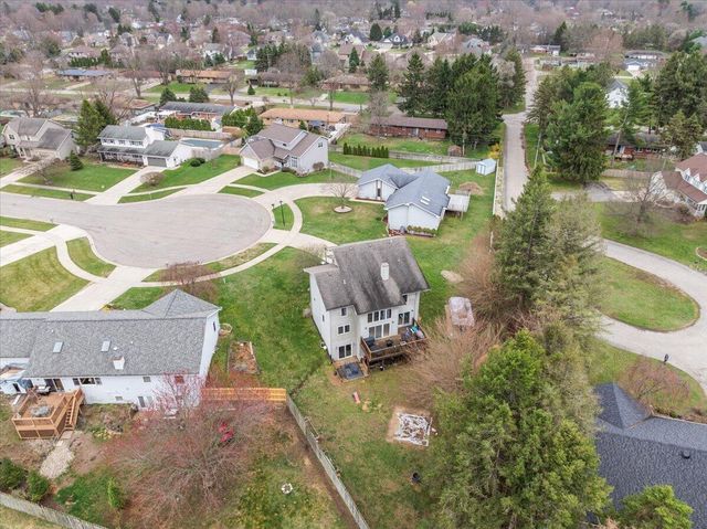 1491 Country Knoll Place, Saint Joseph, MI 49085