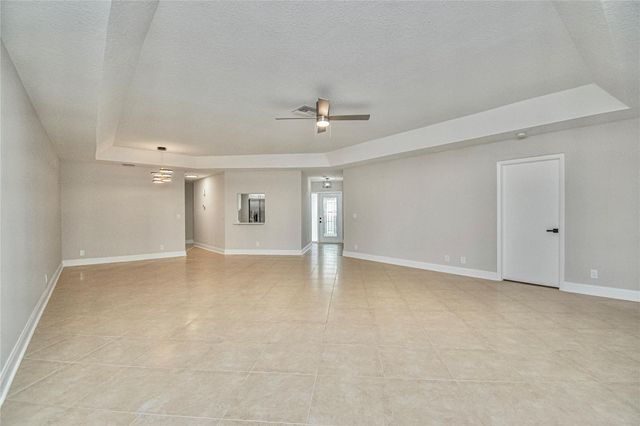 9107 Chatsworth Cascades Circle, Boca Raton, FL 33434