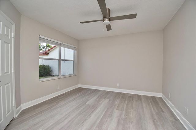 9107 Chatsworth Cascades Circle, Boca Raton, FL 33434