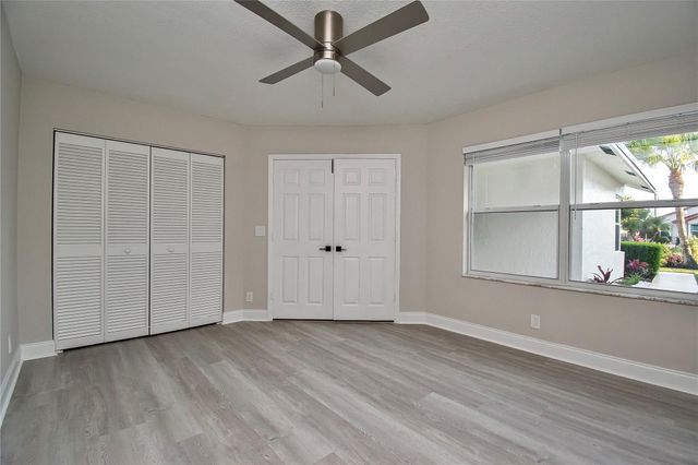 9107 Chatsworth Cascades Circle, Boca Raton, FL 33434