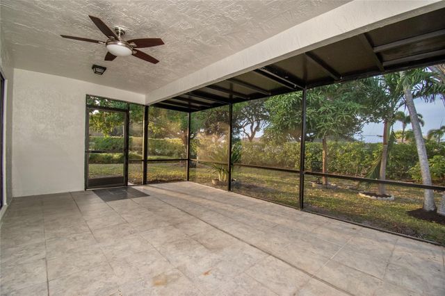 9107 Chatsworth Cascades Circle, Boca Raton, FL 33434