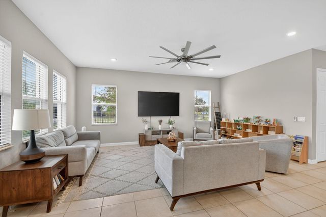 19535 Split Rail Run, Loxahatchee, FL 33470