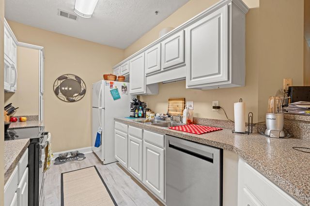 111 Fountain Pointe Ln Unit 202, Myrtle Beach, SC 29579