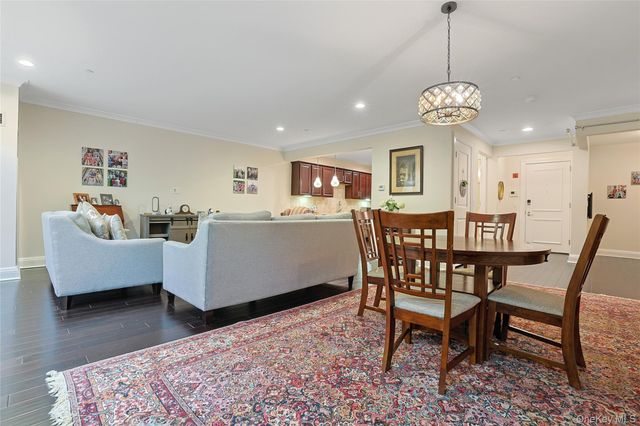 506 Trump Park, Shrub Oak, NY 10588