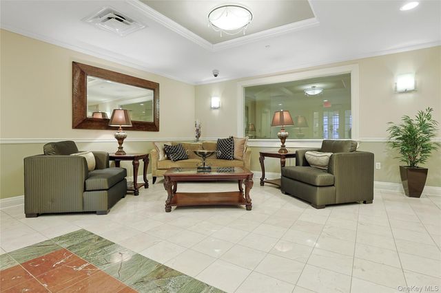506 Trump Park, Shrub Oak, NY 10588