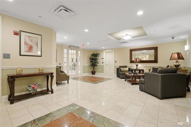 506 Trump Park, Shrub Oak, NY 10588