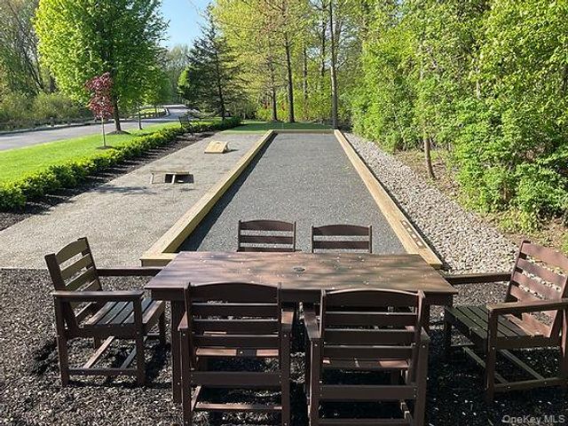 506 Trump Park, Shrub Oak, NY 10588